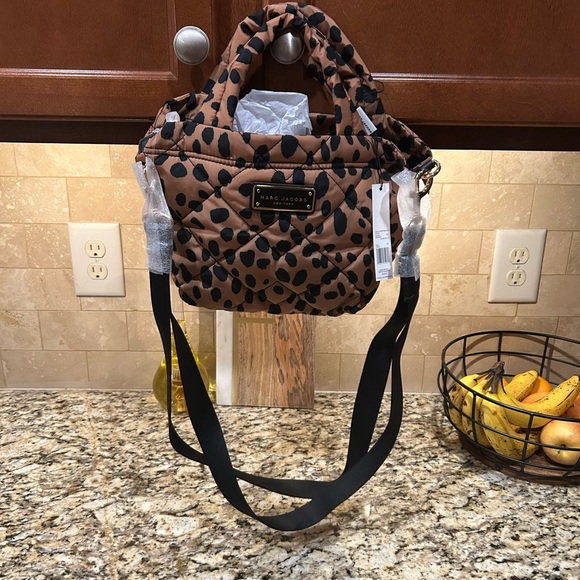 Marc Jacobs Cheetah Print Quilted Messenger Bag NWT - Picture 1 of 8